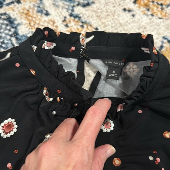 Ann Taylor medium moon stars and sun shirt - Picture 2 of 5